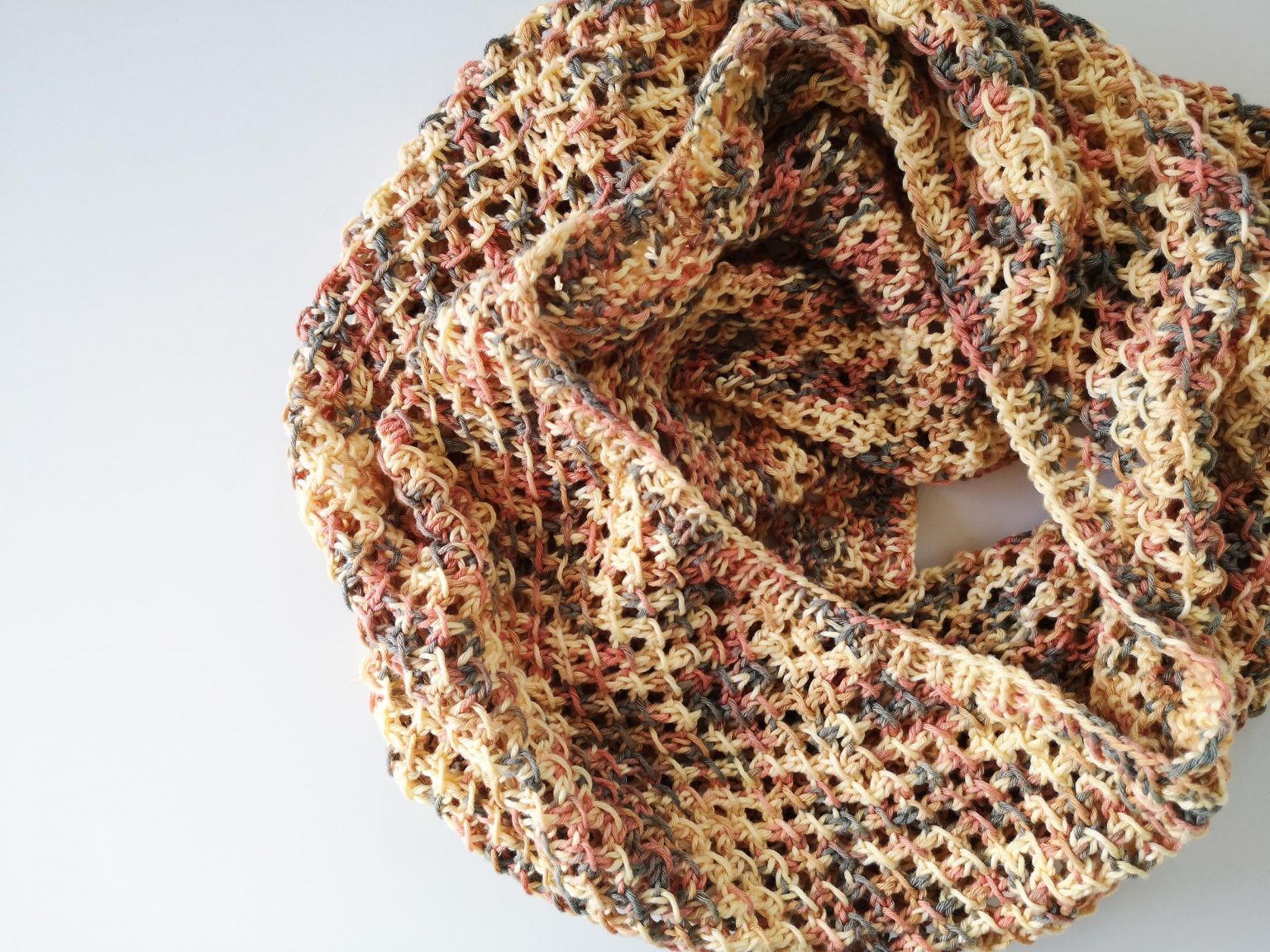 Плетка „Ажурни възелчета“ в кръг / Knotted Openwork Knit Stitch ...